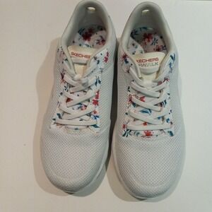 Skechers Go Walk Classic Dream White Womens Comfort Sneakers Size 8